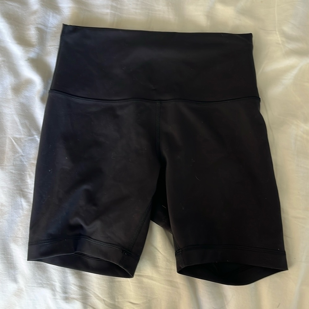 Lululemon biker shorts size 6